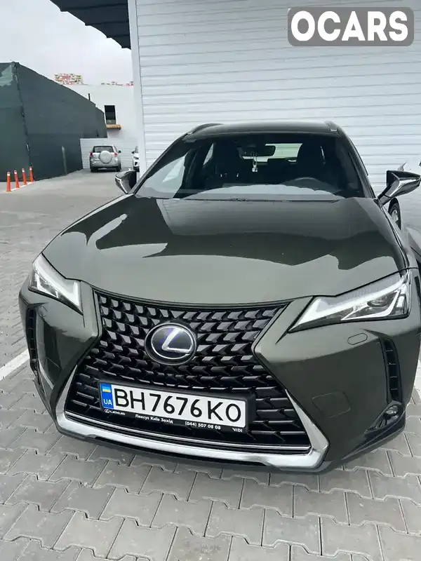 JTHY65BH202069776 Lexus UX 2020 Позашляховик / Кросовер 1.99 л. Фото 1