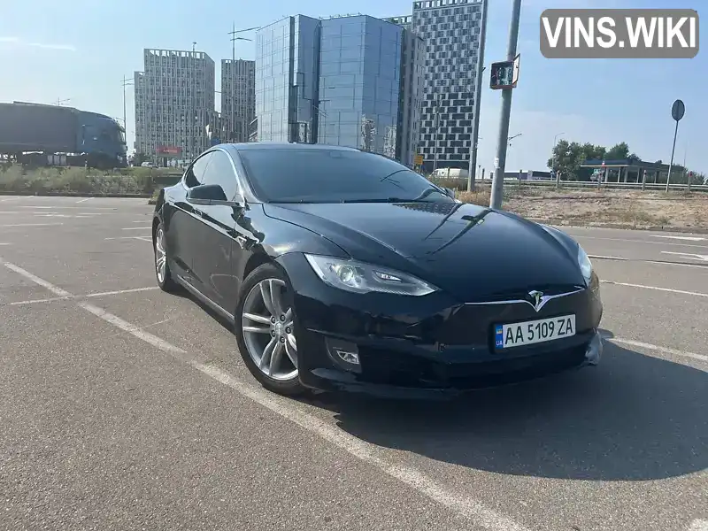 Лифтбек Tesla Model S 2015 null_content л. Автомат обл. Киевская, Киев - Фото 1/21