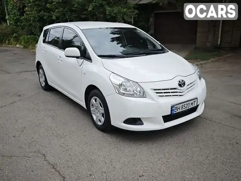 Мінівен Toyota Verso 2012 2 л. Ручна / Механіка обл. Одеська, Одеса - Фото 1/20