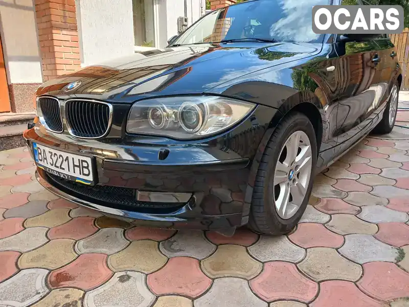 Хетчбек BMW 1 Series 2011 2 л. Ручна / Механіка обл. Кіровоградська, Кропивницький (Кіровоград) - Фото 1/12