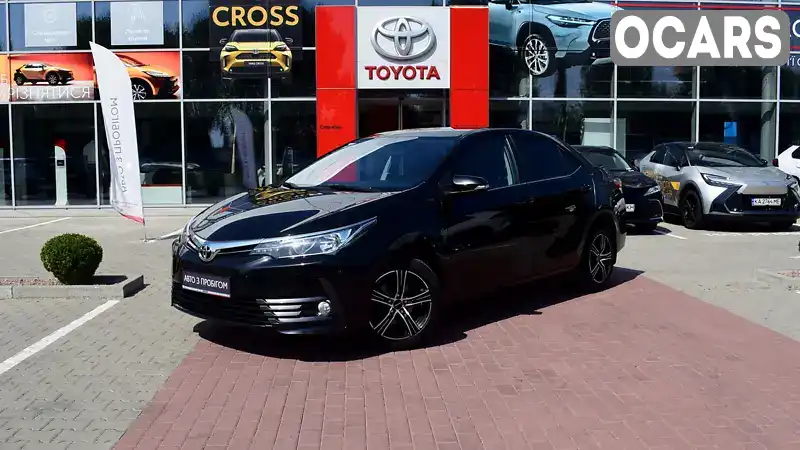 Седан Toyota Corolla 2017 1.6 л. Автомат обл. Житомирська, Житомир - Фото 1/20