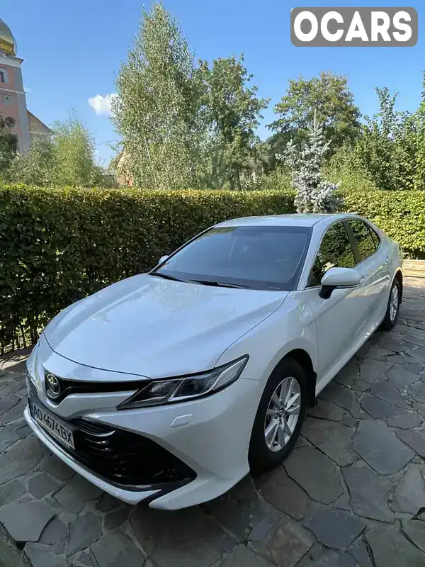 Седан Toyota Camry 2018 2.49 л. Автомат обл. Закарпатская, Воловец - Фото 1/20