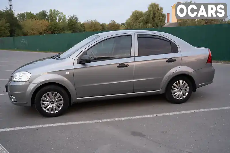 Седан Chevrolet Aveo 2010 1.5 л. Ручна / Механіка обл. Івано-Франківська, Івано-Франківськ - Фото 1/12