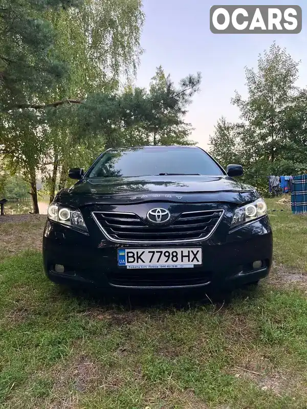 Седан Toyota Camry 2007 2.36 л. Автомат обл. Рівненська, Рівне - Фото 1/21