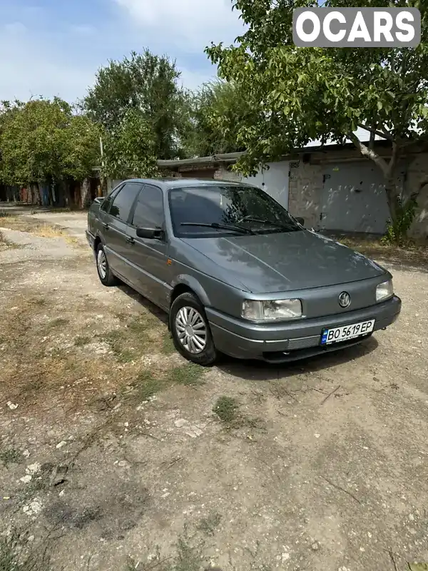 WVWZZZ31ZJE020724 Volkswagen Passat 1988 Седан 1.6 л. Фото 2