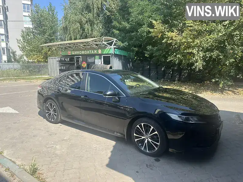 Седан Toyota Camry 2018 2.49 л. Автомат обл. Львівська, Львів - Фото 1/8