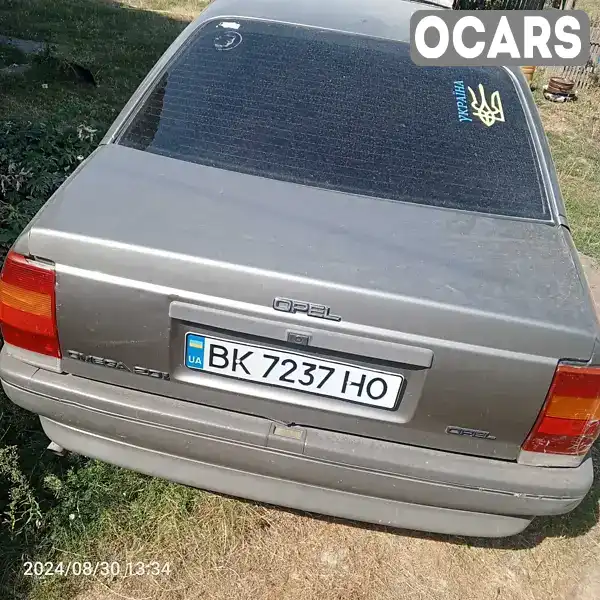 Седан Opel Omega 1988 2 л. Ручна / Механіка обл. Київська, Біла Церква - Фото 1/9