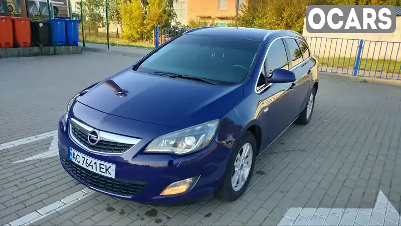 Універсал Opel Astra 2011 2 л. Ручна / Механіка обл. Волинська, Нововолинськ - Фото 1/21