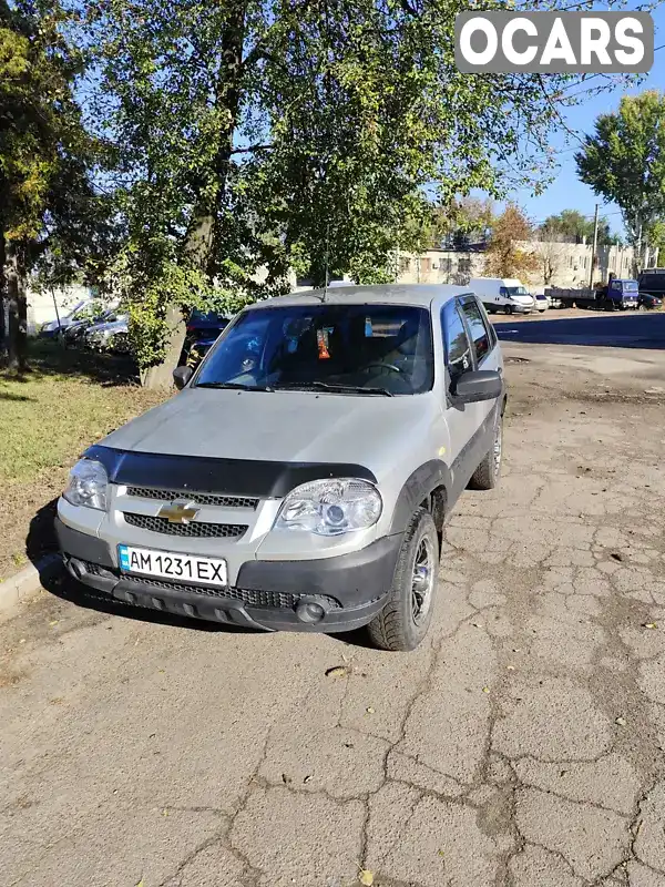 Позашляховик / Кросовер Chevrolet Niva 2005 1.69 л. Ручна / Механіка обл. Житомирська, Житомир - Фото 1/17