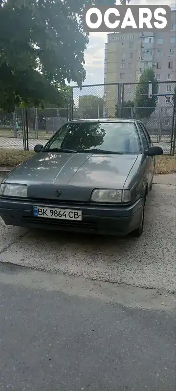 Седан Renault 19 1991 1.72 л. Ручна / Механіка обл. Рівненська, Острог - Фото 1/21