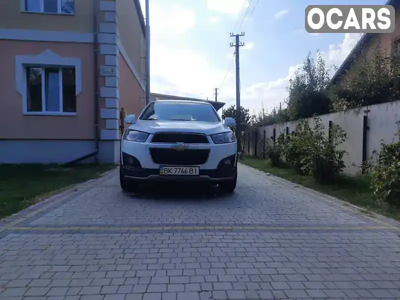 Позашляховик / Кросовер Chevrolet Captiva 2013 2.23 л. Ручна / Механіка обл. Рівненська, Млинів - Фото 1/19