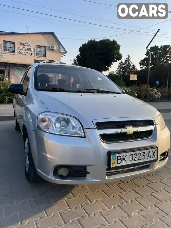 Седан Chevrolet Aveo 2010 1.6 л. Ручная / Механика обл. Ровенская, Дубно - Фото 1/21