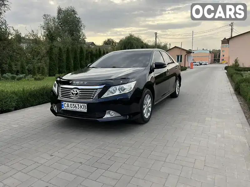 Седан Toyota Camry 2013 2.5 л. Автомат обл. Черкаська, Умань - Фото 1/21