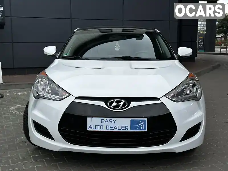 KMHTC6AD0CU040287 Hyundai Veloster 2011 Хетчбек 1.59 л. Фото 2