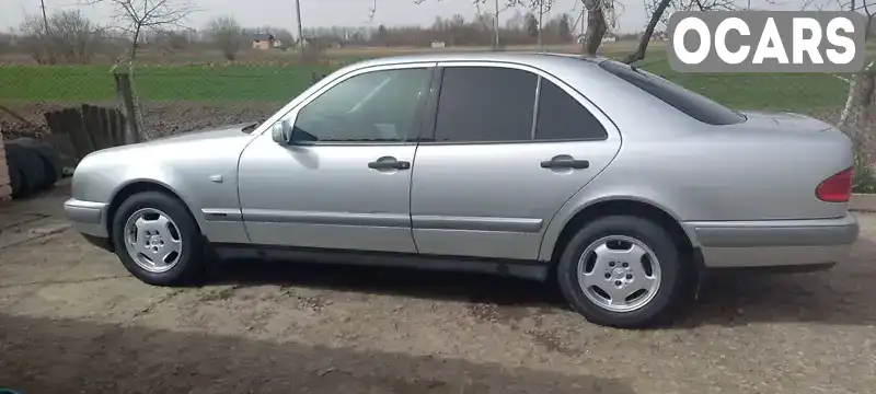 Седан Mercedes-Benz E-Class 1999 2.2 л. Ручна / Механіка обл. Івано-Франківська, Коломия - Фото 1/17