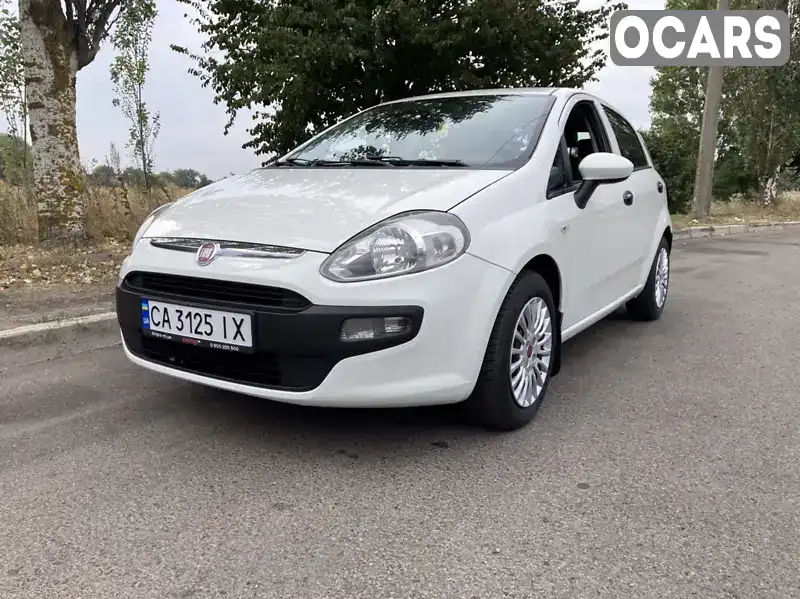 Хетчбек Fiat Punto 2009 1.4 л. Ручна / Механіка обл. Черкаська, Черкаси - Фото 1/19