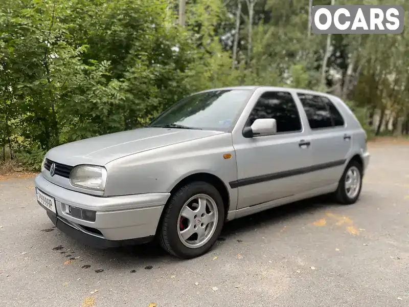 Хетчбек Volkswagen Golf 1996 1.6 л. Ручна / Механіка обл. Житомирська, Звягель - Фото 1/21