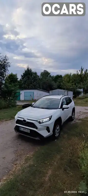 Внедорожник / Кроссовер Toyota RAV4 2020 1.99 л. Вариатор обл. Полтавская, Лохвица - Фото 1/21