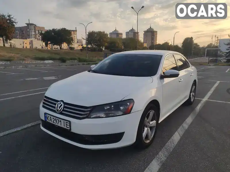 Седан Volkswagen Passat 2012 2.48 л. Автомат обл. Київська, Софіївська Борщагівка - Фото 1/21