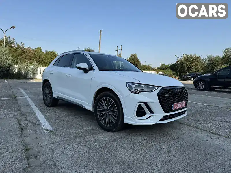 Позашляховик / Кросовер Audi Q3 2023 2 л. Автомат обл. Львівська, Львів - Фото 1/21