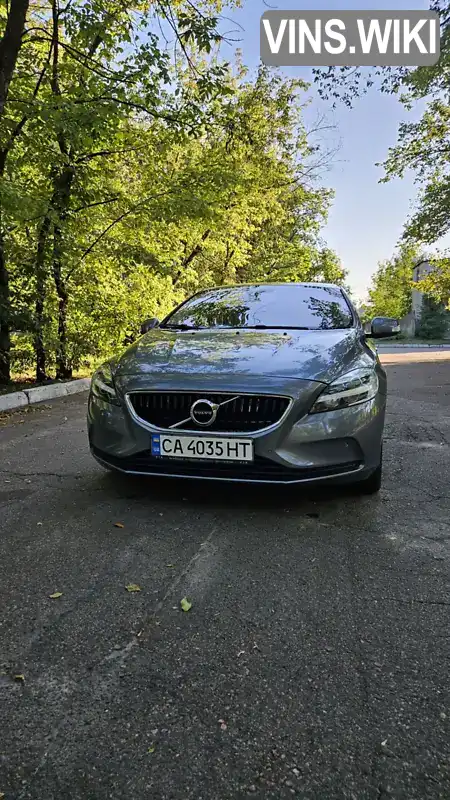 Хетчбек Volvo V40 2017 2 л. Ручна / Механіка обл. Черкаська, Черкаси - Фото 1/11