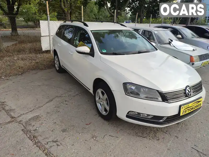 Універсал Volkswagen Passat 2011 1.6 л. Ручна / Механіка обл. Миколаївська, Южноукраїнськ - Фото 1/21