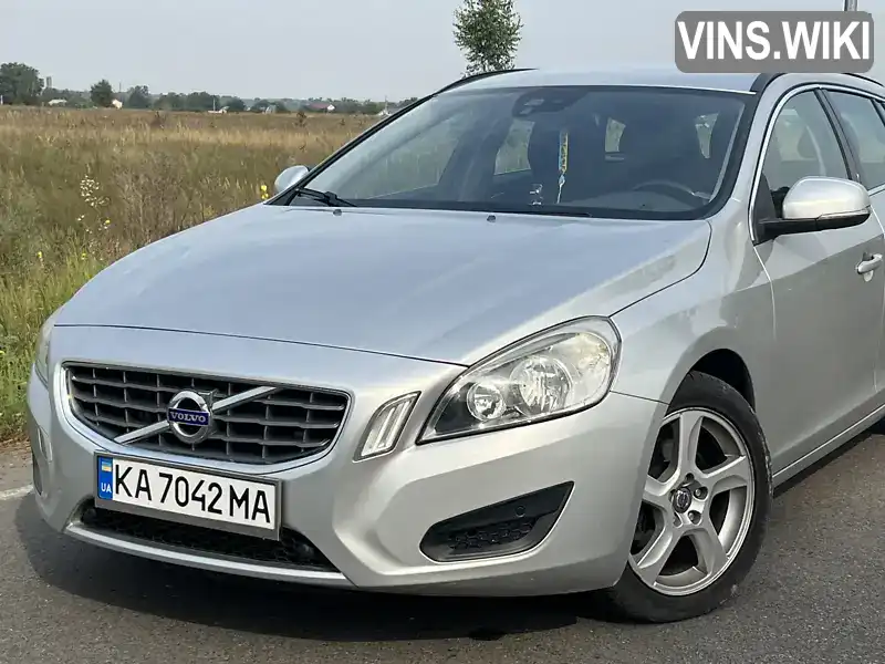 Універсал Volvo V60 2011 2 л. Автомат обл. Київська, Київ - Фото 1/21