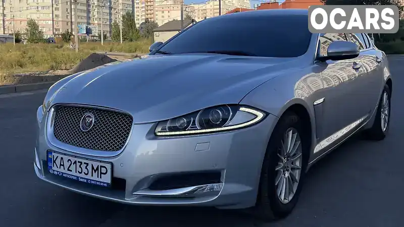 Седан Jaguar XF 2015 2 л. Автомат обл. Київська, Вишневе - Фото 1/17