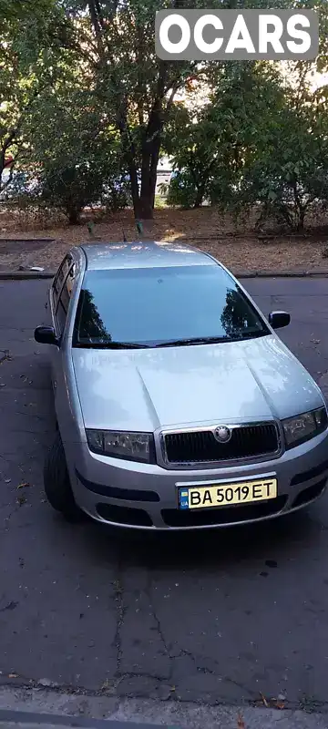 Седан Skoda Fabia 2006 1.2 л. Ручна / Механіка обл. Кіровоградська, Олександрія - Фото 1/16