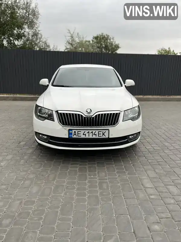 Лифтбек Skoda Superb 2013 1.8 л. Автомат обл. Днепропетровская, Кривой Рог - Фото 1/15