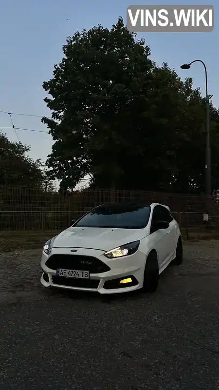 Хетчбек Ford Focus 2016 2 л. Ручна / Механіка обл. Полтавська, Кременчук - Фото 1/20