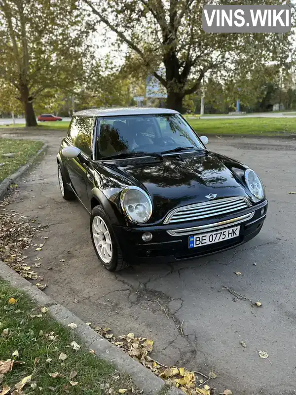 Хэтчбек MINI Hatch 2004 1.6 л. Ручная / Механика обл. Николаевская, Николаев - Фото 1/21