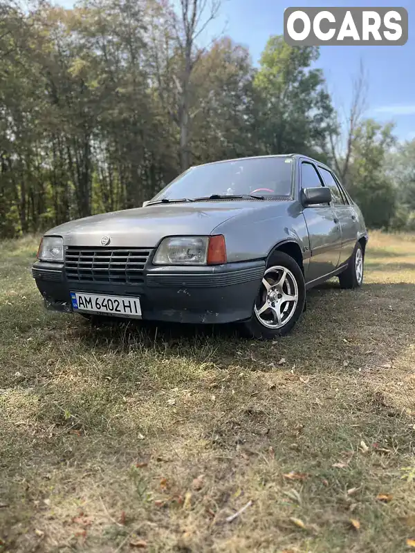 Седан Opel Kadett 1987 1.3 л. Ручная / Механика обл. Житомирская, Малин - Фото 1/21