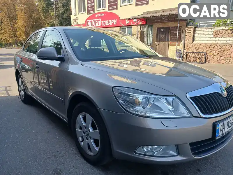 TMBBK61Z1C2011391 Skoda Octavia 2011 Лифтбек 1.8 л. Фото 2