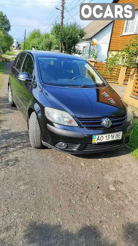 Хетчбек Volkswagen Golf 2006 1.6 л. Ручна / Механіка обл. Закарпатська, Рахів - Фото 1/16