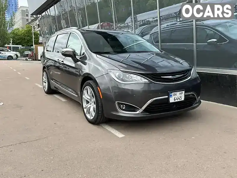 Минивэн Chrysler Pacifica 2017 3.61 л. Автомат обл. Киевская, Киев - Фото 1/21