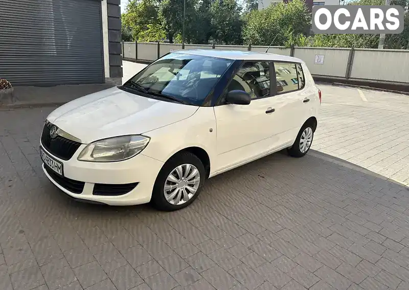 TMBES25J2C3013882 Skoda Fabia 2011 Універсал 1.6 л. Фото 1