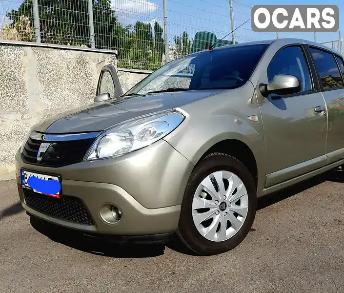 Хетчбек Dacia Sandero 2009 1.6 л. Ручна / Механіка обл. Рівненська, Рівне - Фото 1/21