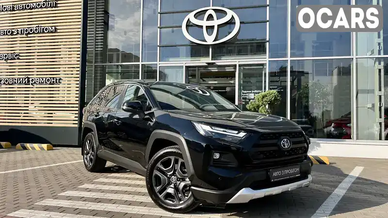 Позашляховик / Кросовер Toyota RAV4 2023 2.49 л. Варіатор обл. Чернігівська, Чернігів - Фото 1/21