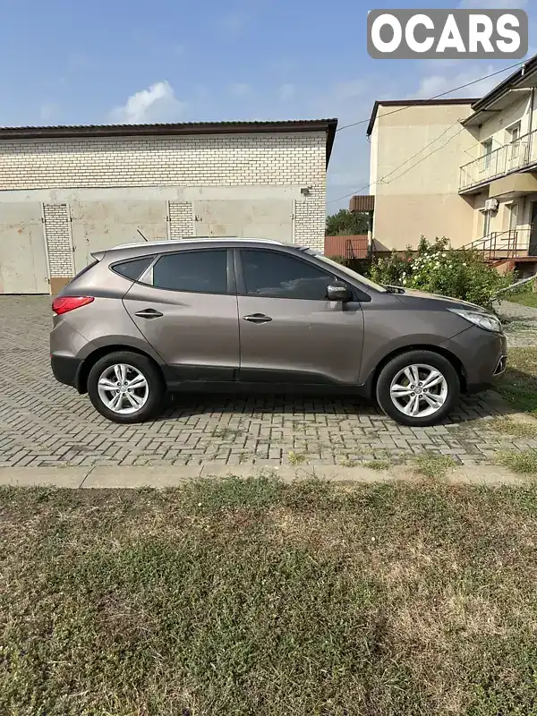 Внедорожник / Кроссовер Hyundai ix35 2013 null_content л. Ручная / Механика обл. Николаевская, Коблево - Фото 1/18