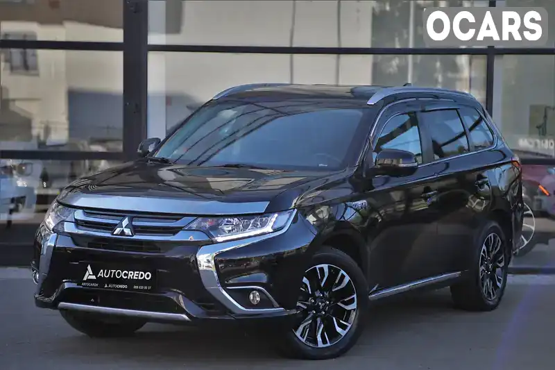 Позашляховик / Кросовер Mitsubishi Outlander 2017 2 л. Автомат обл. Харківська, Харків - Фото 1/21