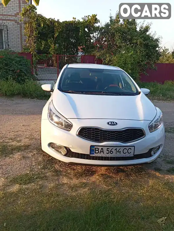 Хетчбек Kia Ceed 2015 1.4 л. Ручна / Механіка обл. Кіровоградська, Кропивницький (Кіровоград) - Фото 1/16