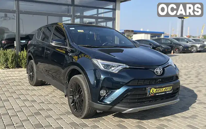 Позашляховик / Кросовер Toyota RAV4 2017 2.23 л. Автомат обл. Закарпатська, Мукачево - Фото 1/21