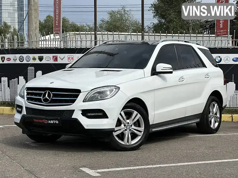 Позашляховик / Кросовер Mercedes-Benz M-Class 2014 3 л. Автомат обл. Київська, Київ - Фото 1/19