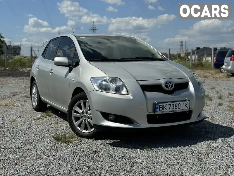 Хетчбек Toyota Auris 2008 1.6 л. Робот обл. Рівненська, Рівне - Фото 1/12