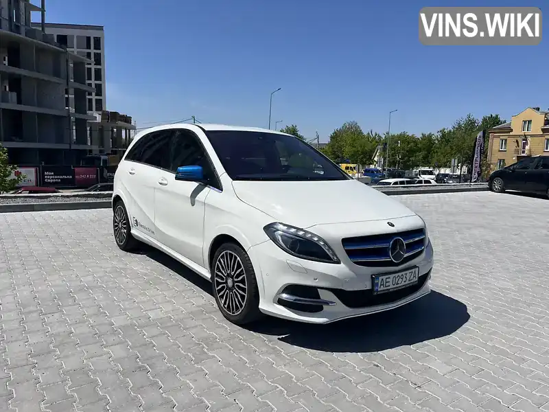 Хетчбек Mercedes-Benz B-Class 2016 null_content л. Автомат обл. Львівська, Львів - Фото 1/21