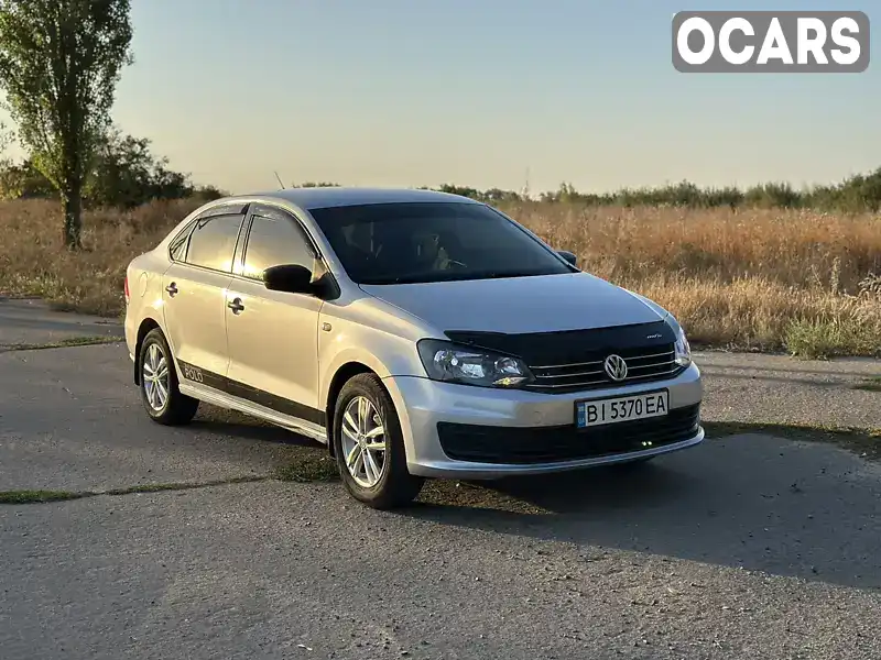 Седан Volkswagen Polo 2012 1.6 л. Ручна / Механіка обл. Полтавська, Полтава - Фото 1/15