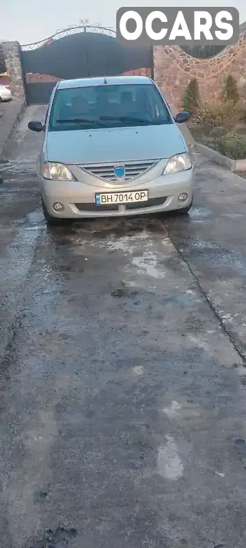 Седан Dacia Logan 2005 1.6 л. Ручна / Механіка обл. Кіровоградська, Благовіщенське (Ульяновка) - Фото 1/17