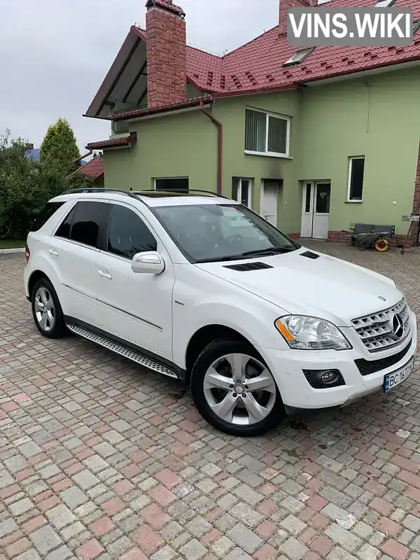 4JGBB2FB5AA592994 Mercedes-Benz M-Class 2010 Позашляховик / Кросовер 2.99 л. Фото 9