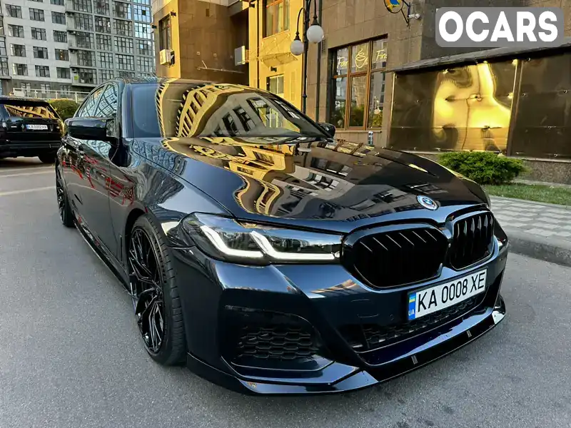 WBAJB9C57KB287643 BMW 5 Series 2018 Седан 4.39 л. Фото 1